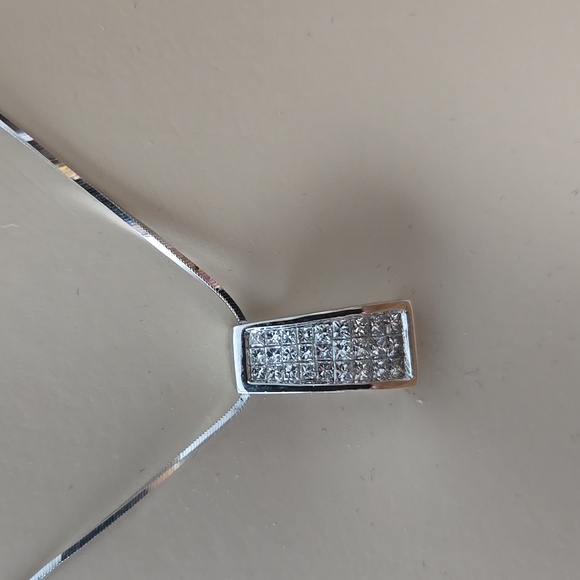 STATEMENT! 14 KARAT WHITE GOLD INVISIBLE SET NATURAL DIAMOND BAR SLIDE PENDANT - Picture 5 of 9